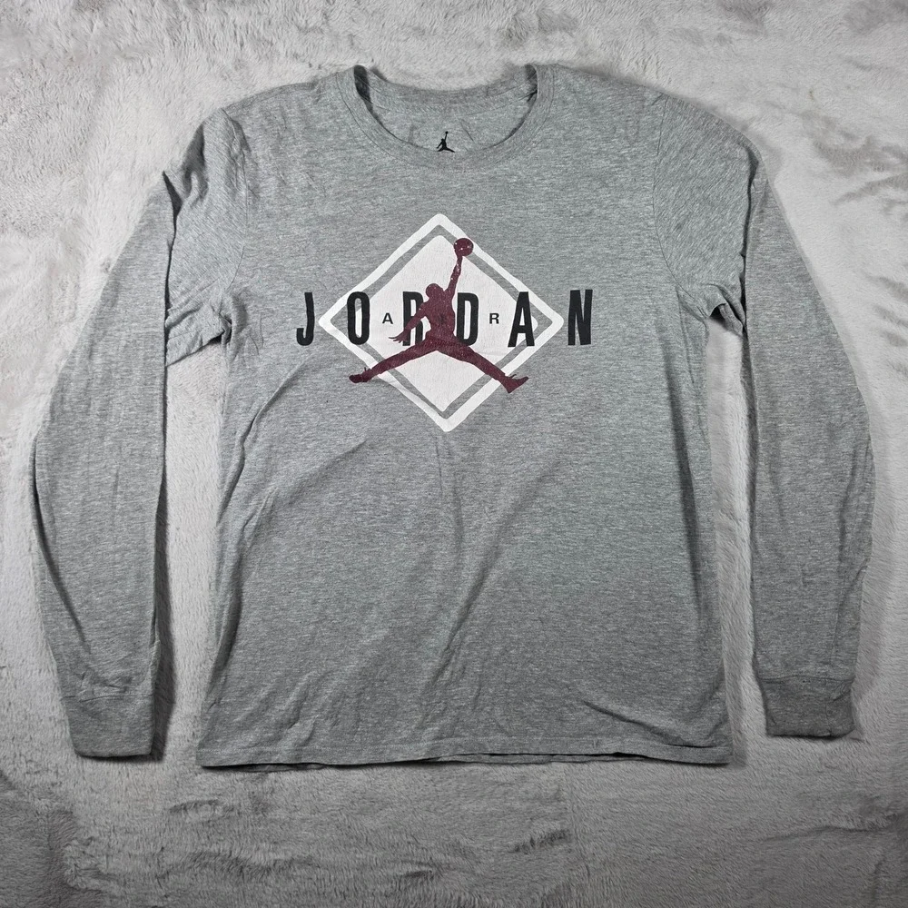 Jordan Long Sleeve Shirt Mens‎ Small Gray Jumpman Graphic Basketball Sportswear